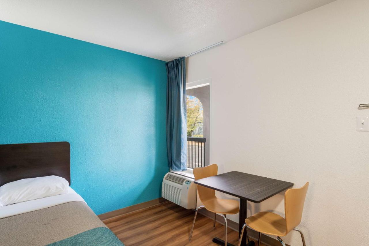 Motel 6-Lexington, Ky - Airport Eksteriør bilde